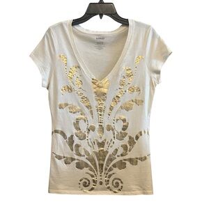 Express 100% Cotton Cream V-Neck Tee With Gold Foil Design Size Large